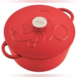 Farberware Disney Bon Voyage Pre-Seasoned Cast Iron Dutch Oven with Lid, 4.75 Qt